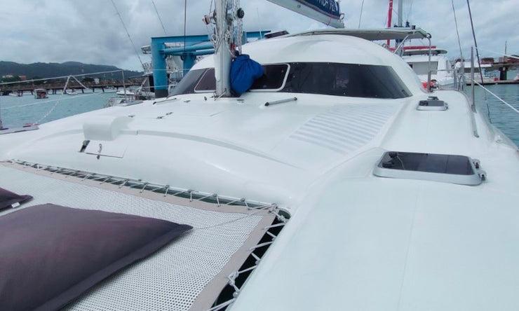 35ft Sailing Catamaran Tour