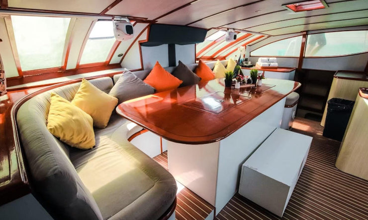 50ft Sailing Catamaran Tour
