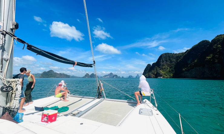40ft Catamaran Tour
