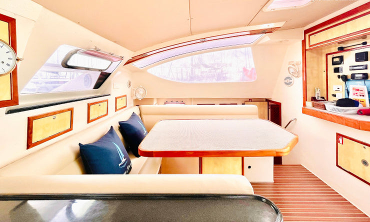 40ft Catamaran Tour