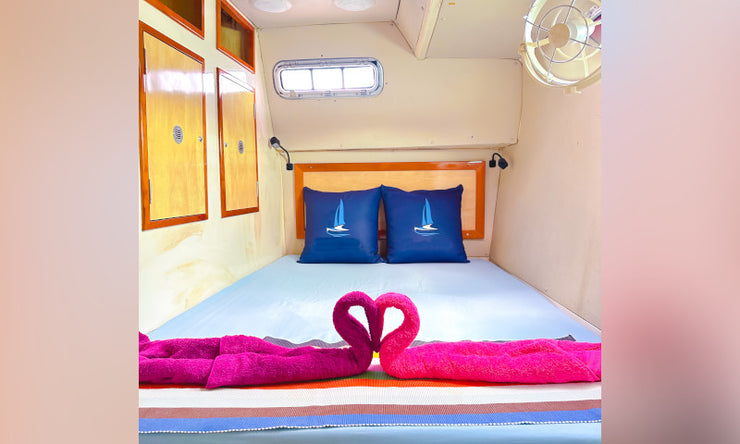 40ft Catamaran Tour