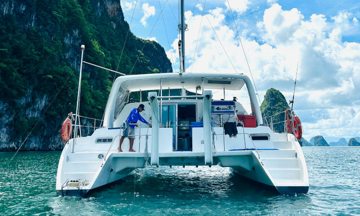 40ft Catamaran Tour