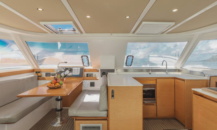40ft Sailing Catamaran Tour