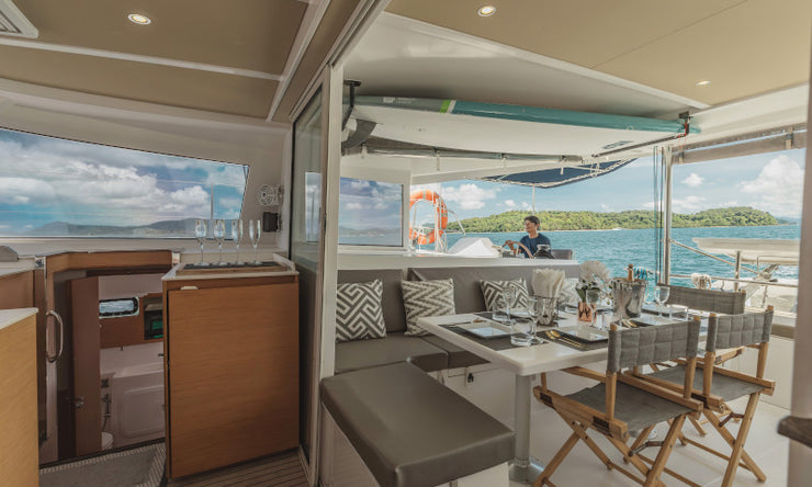 40ft Sailing Catamaran Tour