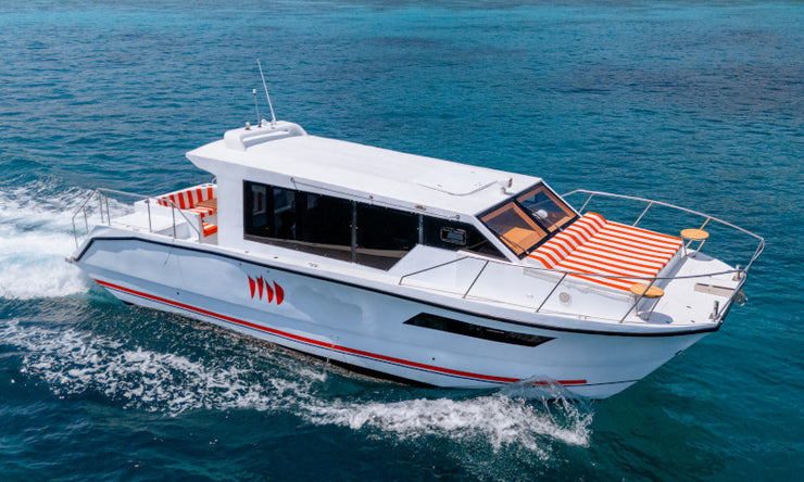 37ft Luxury Speedboat Tour
