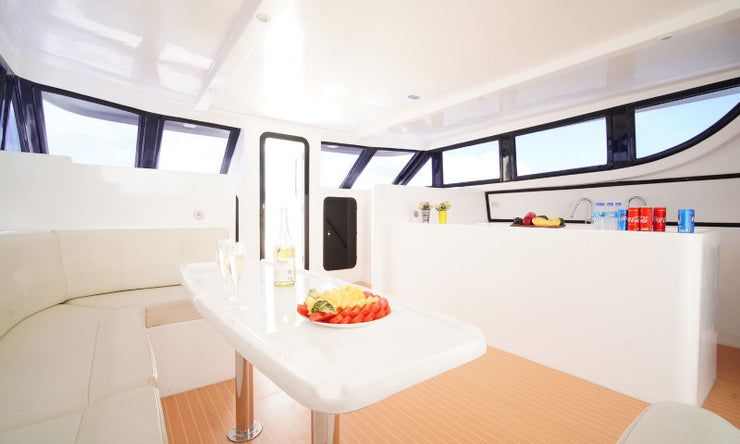 52ft Power Catamaran Tour