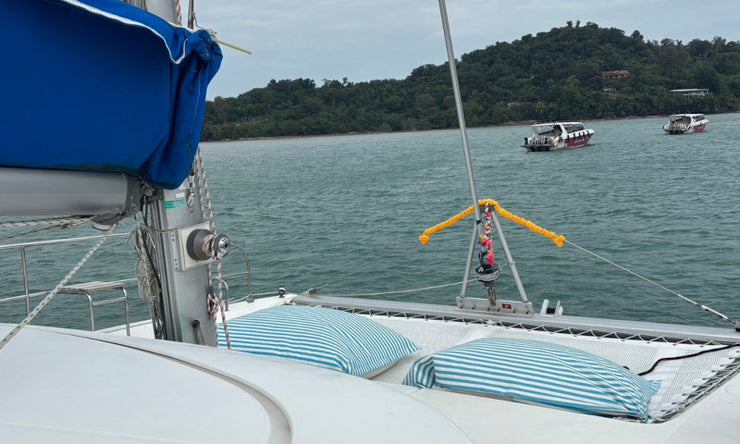 40ft Sailing Catamaran Tour